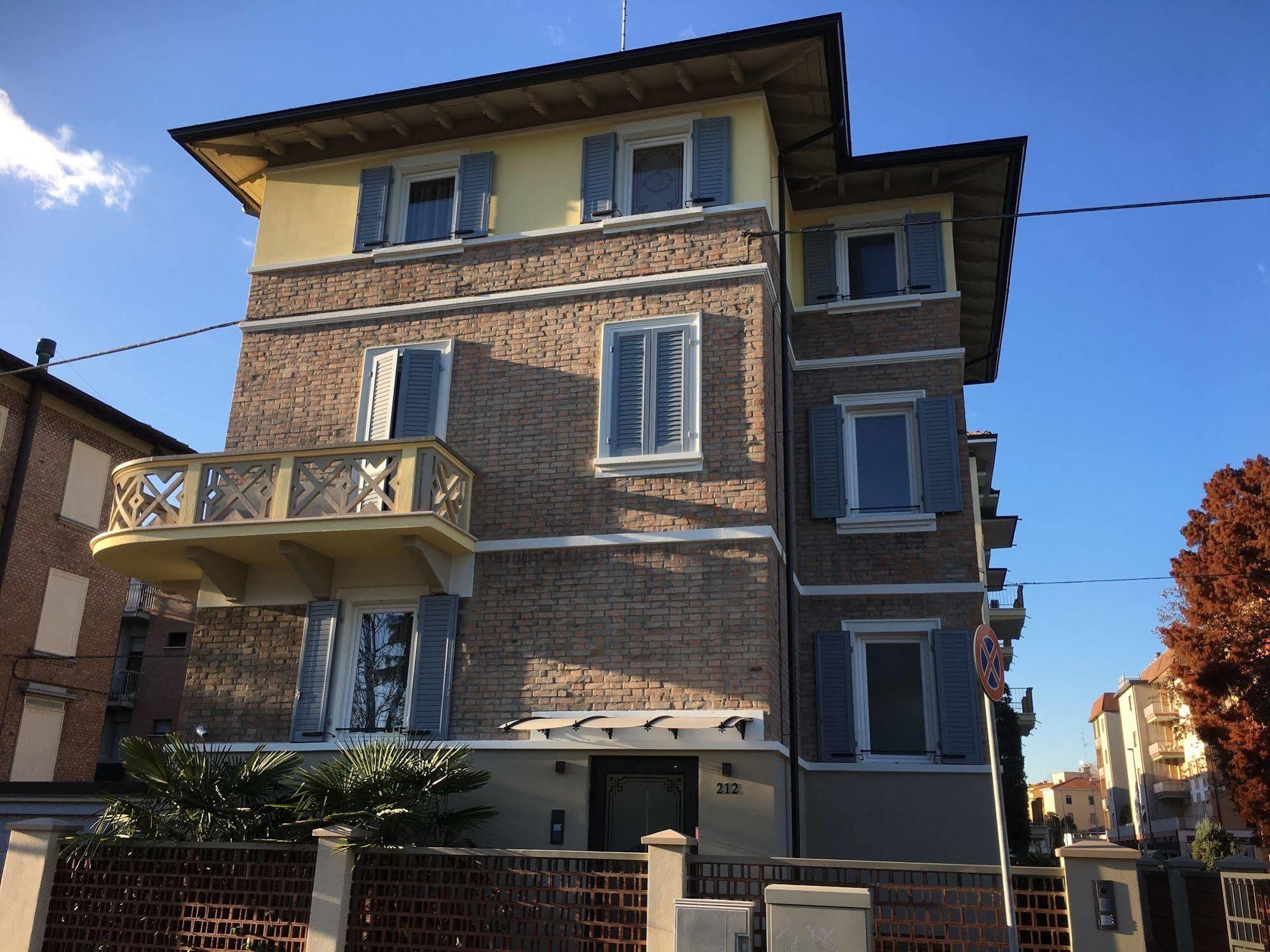 Hotel La Bella Modena Zewnętrze zdjęcie